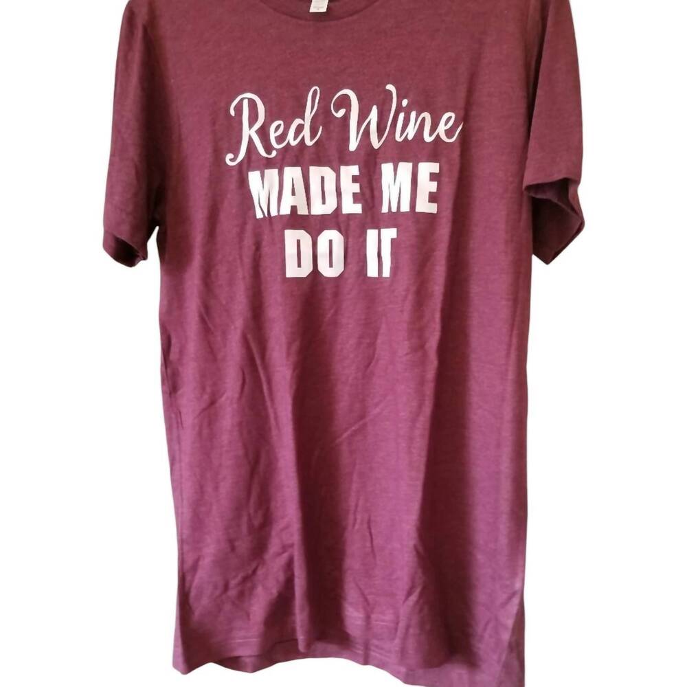 NEW KATYDID women's letters graphic t-shirt in heather burgundy